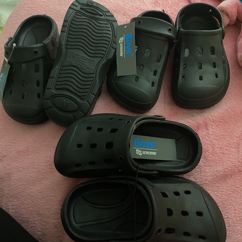 Boys shoes